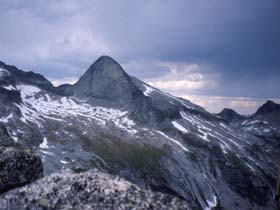 Val_O_W_3_Mount_Asgard