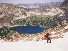 Val_S_N_3_Abstieg_zum_Demers_Lake