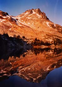 Val_S_N_8_Morgenstimmung_am_Avis_Lake